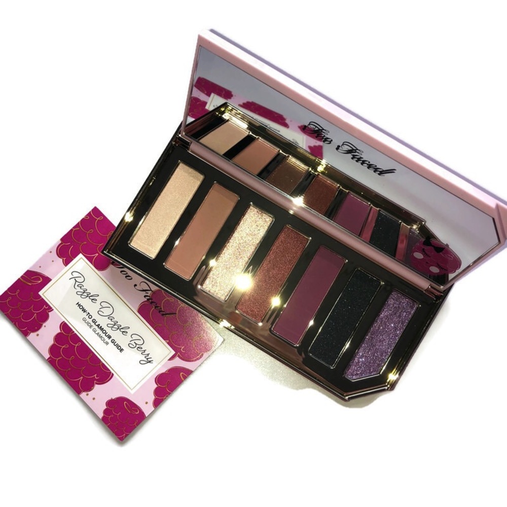 🎉HOST PICK🎉Too Faced Razzle Dazzle Berry palette - Picture 3 of 7